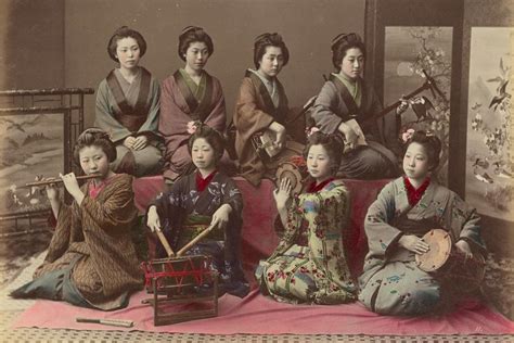 what is enka music? the influence of traditional Japanese culture on modern art